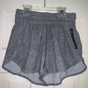 Lululemon Tracker Shorts 4”